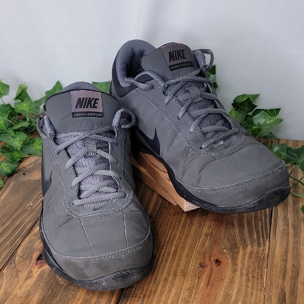 Nike. Air. Men's Charcoal/Black Sneakers. 9.5.